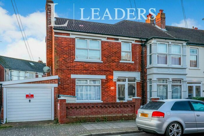 2 Bedroom Apartment To Rent In Hayling Avenue, Baffins, PO3