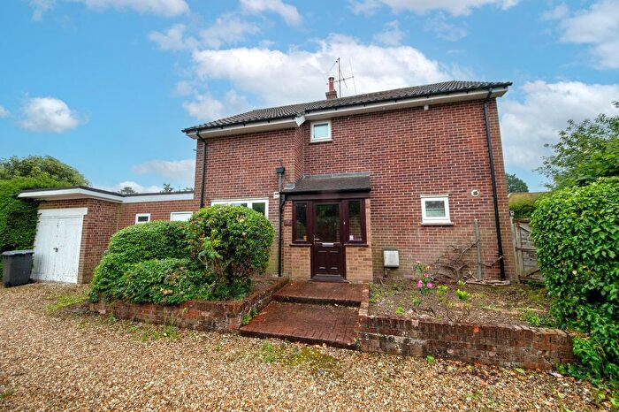 3 Bedroom Detached House For Sale In Westgate Road, Newbury, RG14