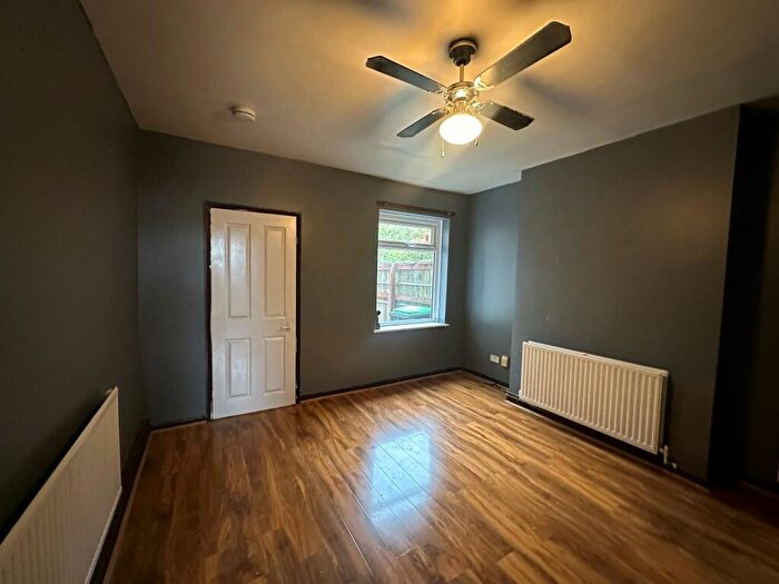 3 Bedroom Terraced House To Rent In Brand Lane, Stanton Hill, NG17