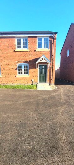 2 Bedroom Semi-Detached House To Rent In Pieces Place, LE17