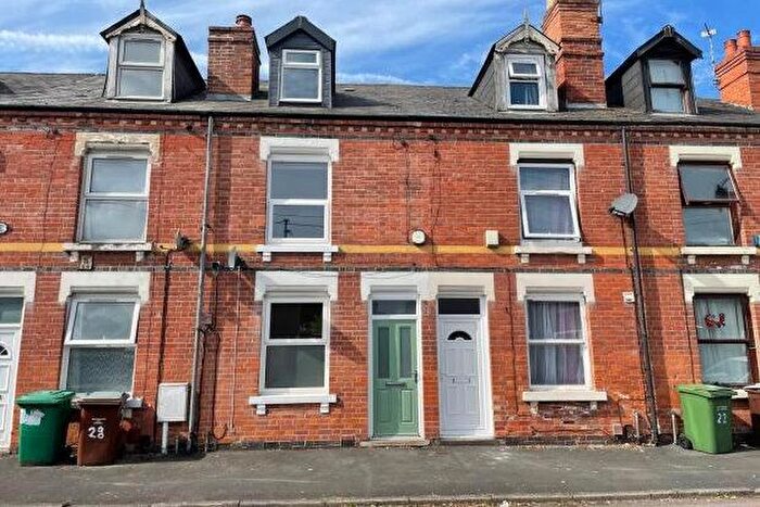 3 Bedroom Terraced House To Rent In Lamcote Grove, Nottingham, NG2
