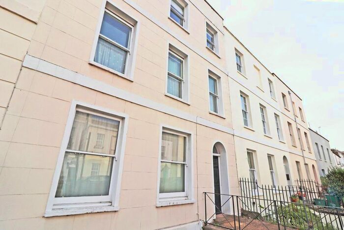 1 Bedroom Flat To Rent In Hewlett Road, Cheltenham, GL52