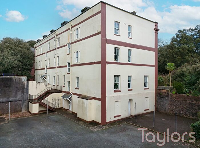 1 Bedroom Flat For Sale In St Marys Court, Berry Drive, Paignton, TQ3