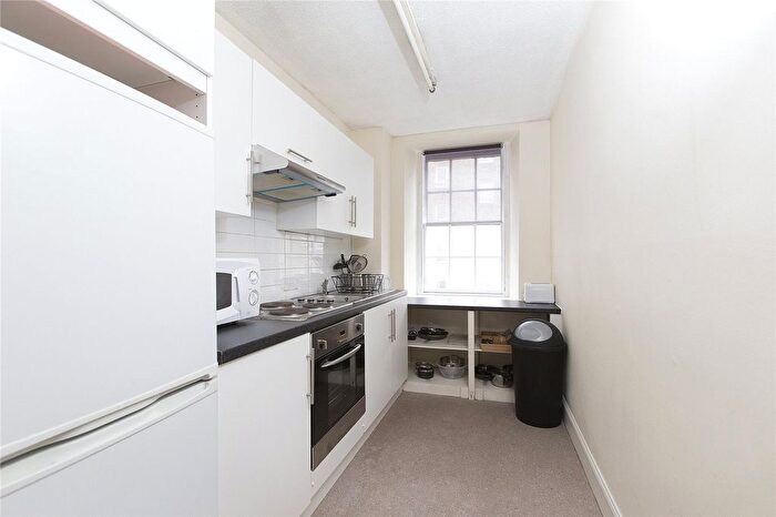 1 Bedroom Flat To Rent In Nicolson Street, Newington, Edinburgh, EH8