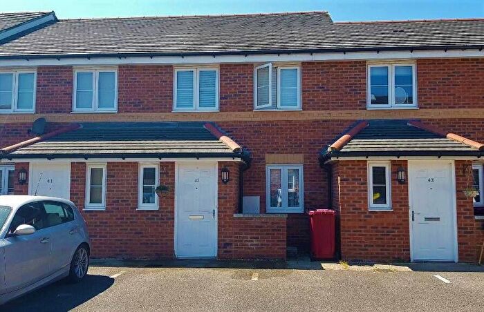 3 Bedroom Terraced House To Rent In Battle Place, Reading, RG30