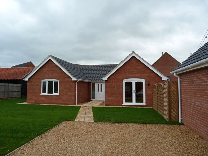 2 Bedroom Detached Bungalow To Rent In Old Mill Drive, Pulham, IP21