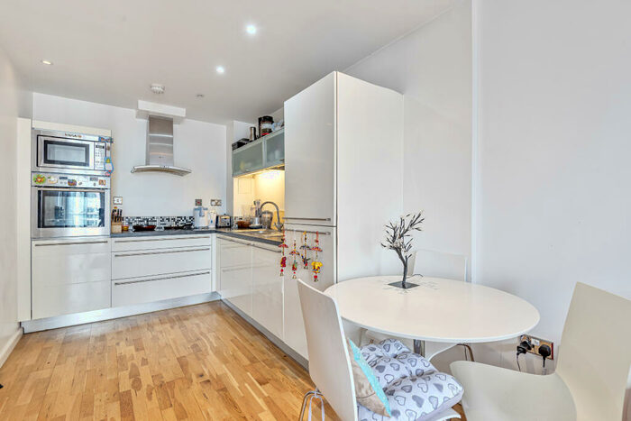 1 Bedroom Flat To Rent In Millharbour, London, E14