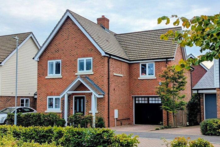 4 Bedroom Detached House For Sale In Seymour Drive, Marden, TN12