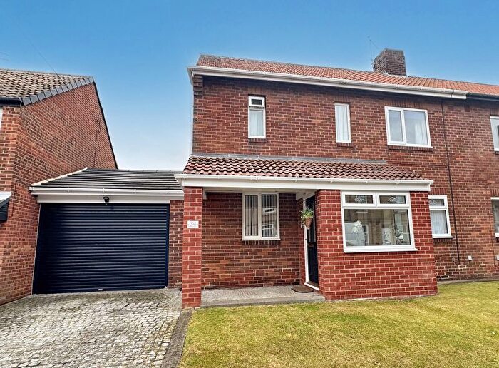 3 Bedroom Semi-Detached House For Sale In Queens Road, Seaton Sluice, NE26
