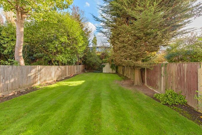 4 Bedroom House For Sale In The Vale, Child's Hill, London, NW11