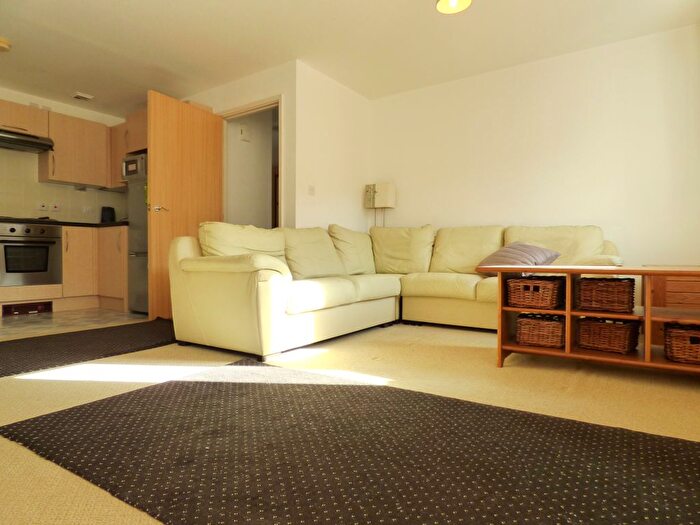 1 Bedroom Property To Rent In The Round House, Portsmouth, PO1