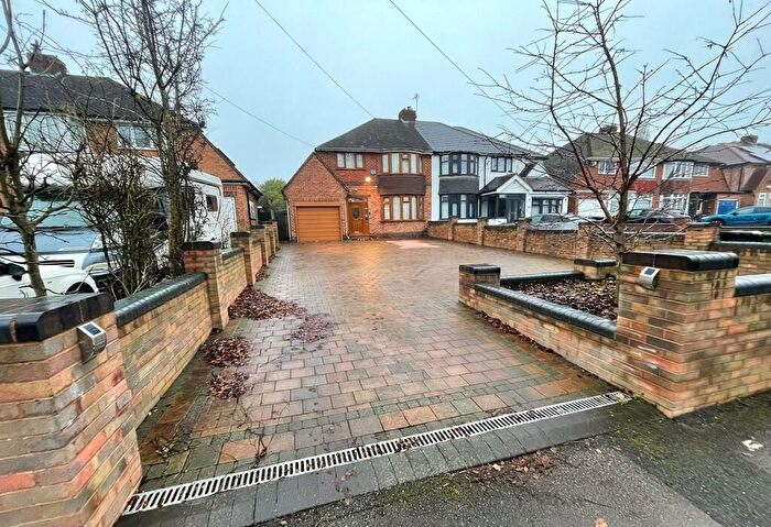 3 Bedroom Semi-Detached House To Rent In Green Lane, Birmingham, West Midlands, B36