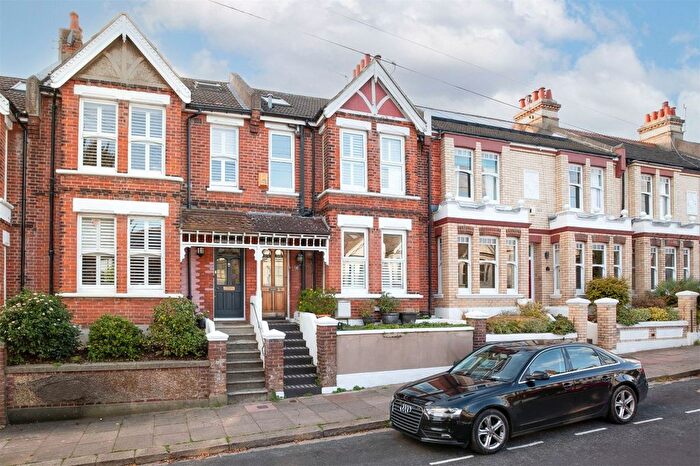 4 Bedroom Terraced House For Sale In Hollingbury Park Avenue, Brighton, BN1