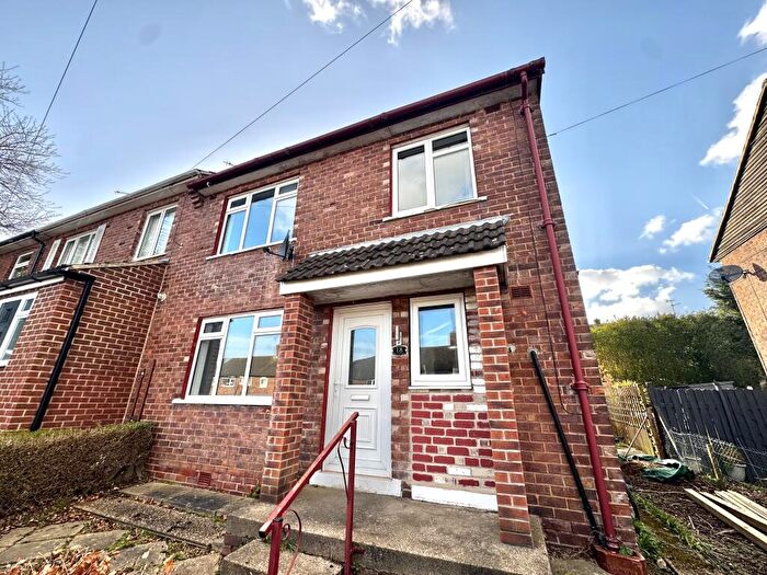 3 Bedroom House To Rent In Ballifield Rise, Sheffield, S13
