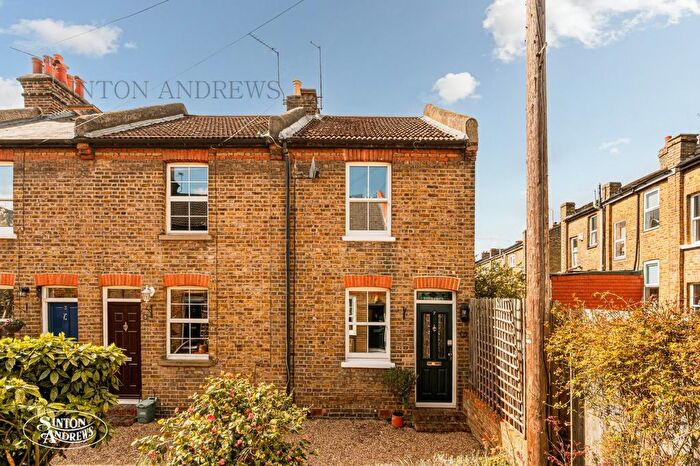 2 Bedroom Terraced House For Sale In Wrotham Road, Ealing, W13