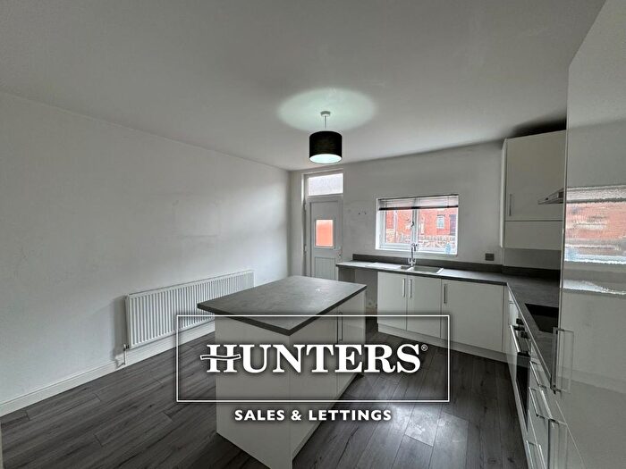 2 Bedroom End Of Terrace House To Rent In Smawthorne Grove, Castleford, WF10