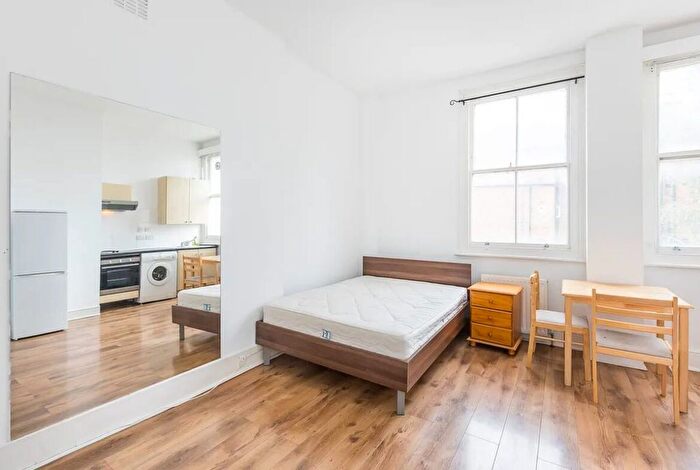 Studio To Rent In Broadhurst Gardens, London, NW6