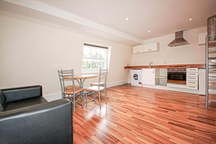 1 Bedroom Apartment To Rent In Hackney Road, London, E2