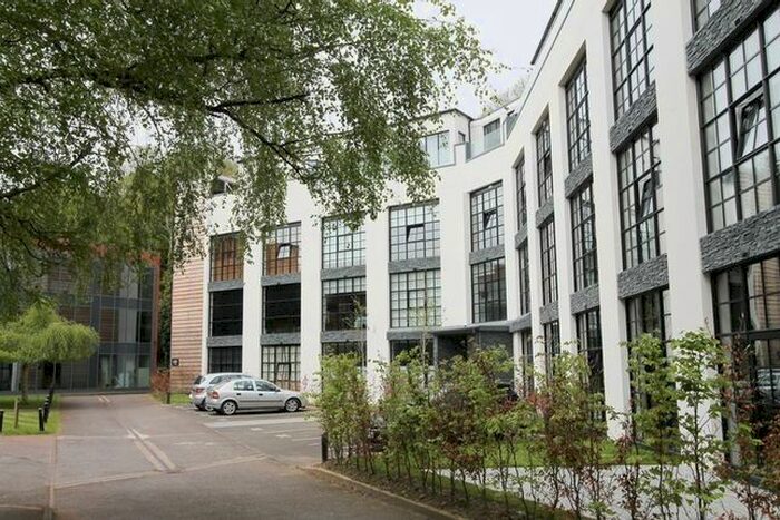 1 Bedroom Flat To Rent In Station Approach, Godalming, GU7