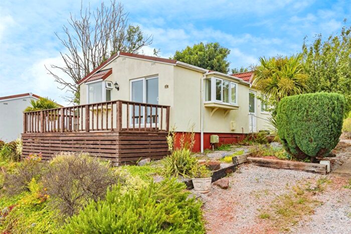 2 Bedroom Mobile/park Home For Sale In Totnes Road, Paignton, TQ4