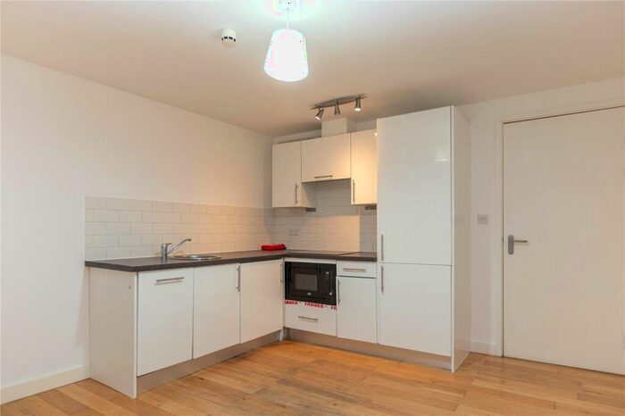 1 Bedroom Apartment To Rent In Crusader House, St. Stephens Street, City Centre, Bristol, BS1