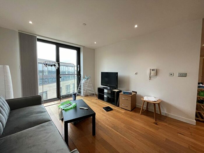 2 Bedroom Apartment To Rent In City Loft, St Pauls Square, Sheffield, S1