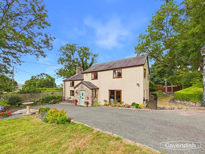 4 Bedroom Detached House For Sale In Wern Road, Rhosesmor, Mold, CH7
