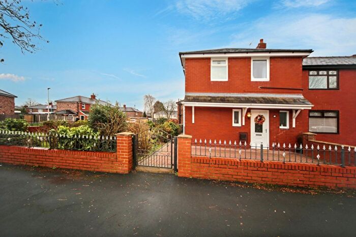 3 Bedroom Terraced House For Sale In Willow Road, Wigan, WN6