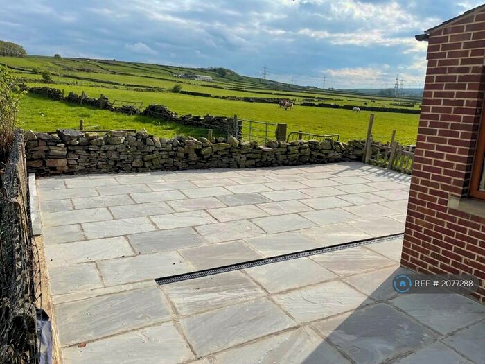 3 Bedroom Terraced House To Rent In Wilsden, Wilsden, BD15