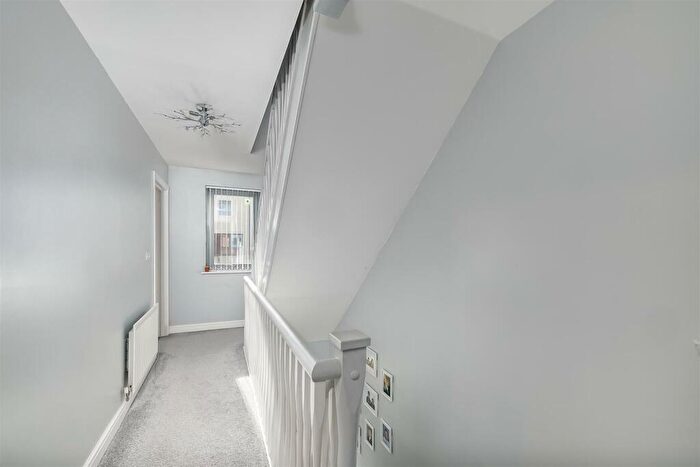 3 Bedroom Terraced House For Sale In Wall Street, Devonport, PL1