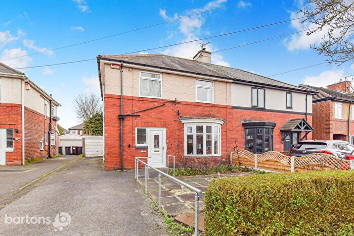 3 Bedroom House For Sale In Herringthorpe Grove, Rotherham, S65