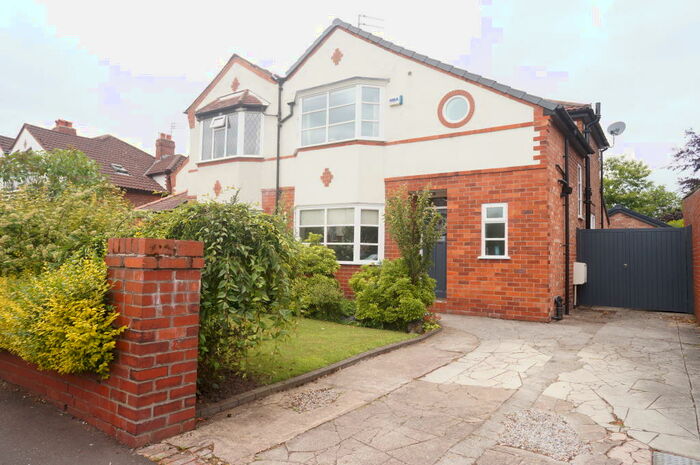 4 Bedroom House To Rent In Spath Road, Didsbury, M20