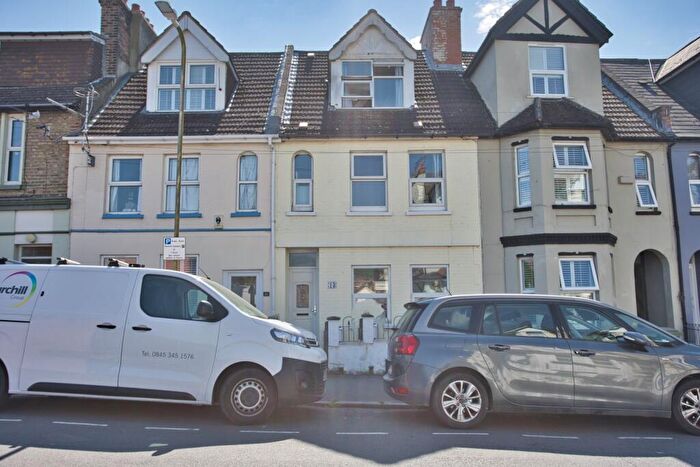 4 Bedroom Terraced House For Sale In Bournemouth Road, Folkestone, Kent, CT19