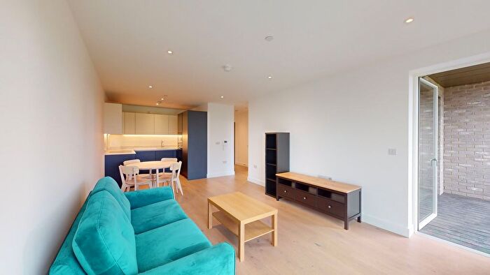 1 Bedroom Flat To Rent In Warman Walk, London, SE10