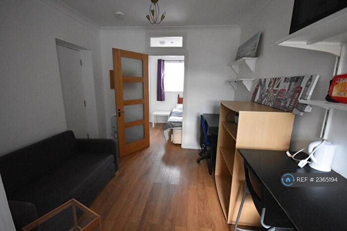 Studio To Rent In Lilac Road, Southampton, SO16