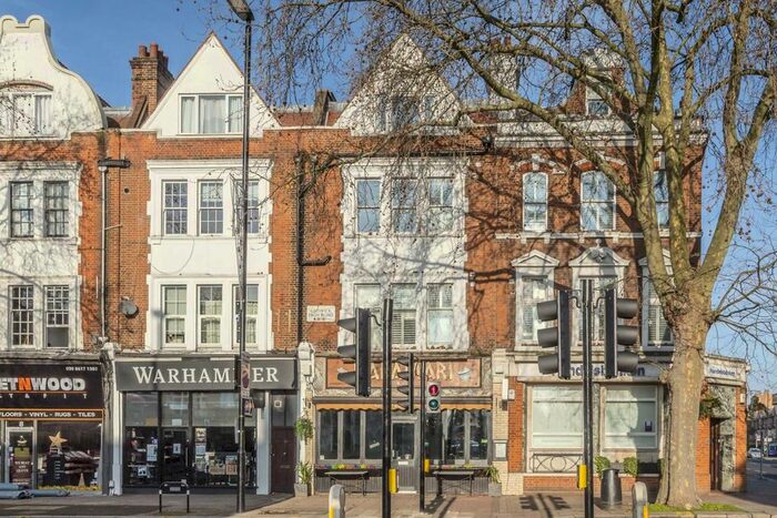 2 Bedroom Flat To Rent In Chiswick High Road, London, W4