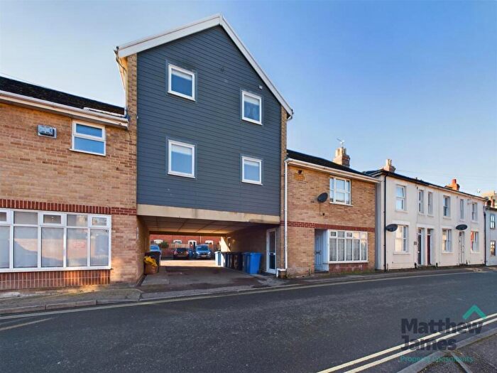 3 Bedroom Apartment To Rent In Burkitts Court, Burkitts Lane, Sudbury, CO10