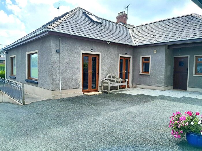 3 Bedroom Bungalow For Sale In Carmarthen Road, Kilgetty, Pembrokeshire, SA68