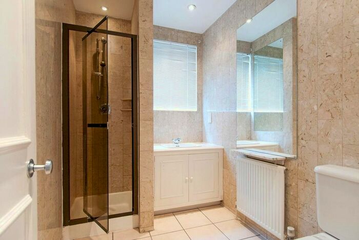 5 Bedroom Semi-Detached House To Rent In Queensmead, St. John's Wood Park, NW8