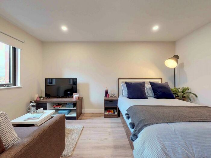 Flat To Rent In Apt, Apollo Residence #, S1