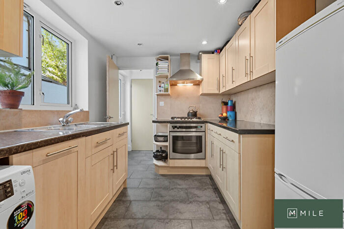 1 Bedroom Flat For Sale In Earlsmead Road, London, NW10