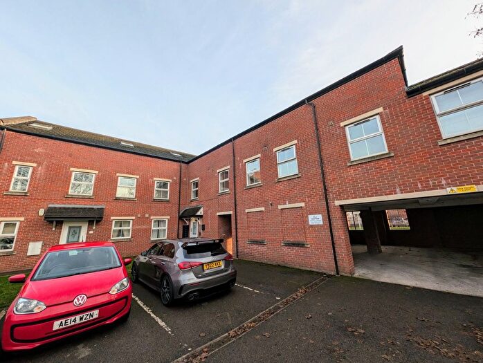 2 Bedroom Flat To Rent In Ashdown Court, Knottingley, West Yorkshire, Uk, WF11