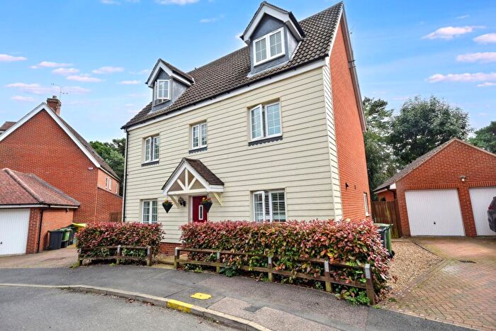 5 Bedroom Detached House For Sale In Jordon Close, Stansted, CM24