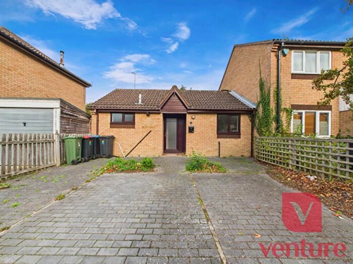 1 Bedroom Bungalow To Rent In Martingale Place, Milton Keynes, MK14
