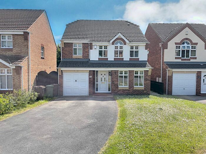 4 Bedroom Detached House To Rent In Banbury Road, Pontefract, WF8