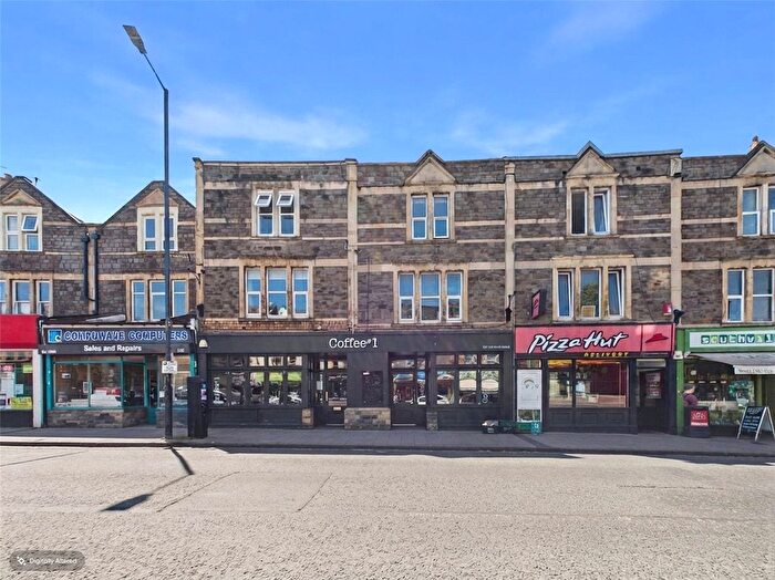 2 Bedroom Flat For Sale In North Street, Bristol, BS3