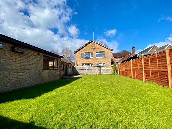 2 Bedroom Maisonette To Rent In Woking, GU21