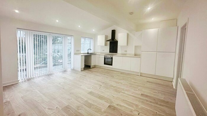 3 Bedroom Semi-Detached House To Rent In Newbold Avenue, Sunderland, Tyne And Wear, SR5