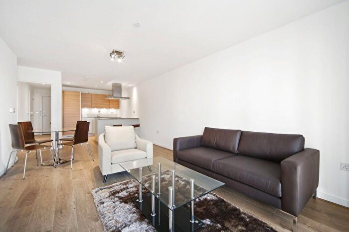 1 Bedroom Flat To Rent In Station Street London, E15