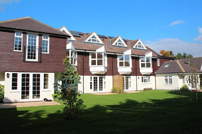 2 Bedroom Apartment To Rent In Hardwick Close Maidenhead Berkshire, SL6
